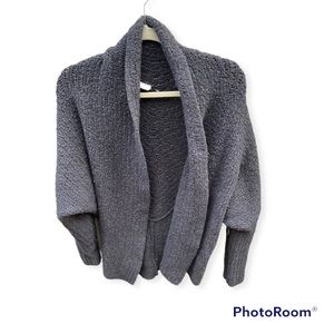 SOLD 5/30 🔮Anthropologie Grey Fuzzy Merino Wool Blend Shrug Cardigan XS